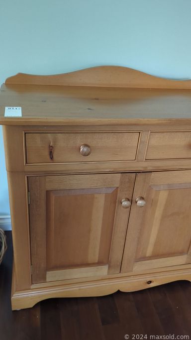 MaxSold Auction: This online auction features baker’s rack, live plants, art pottery, dining table & chairs, area rugs, office supplies, desk, geodes, women’s clothing, small kitchen appliances, vintage glass fishing float, camping chairs, portable heaters, power & hand tools, garden pots, patio chairs, yard tools, and more!!