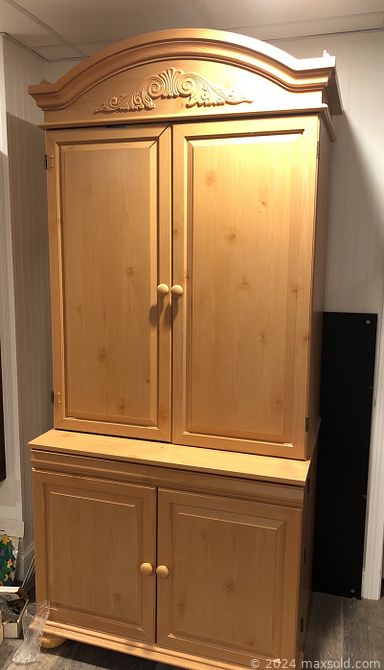 MaxSold Auction: This online auction includes furniture such as a console table, workbench, file cabinet, bed frames, chairs, armoires and others, kitchenware, small kitchen appliances, seasonal decor, snowblower, lawnmower, yard tools, wall art, pins, accessories, miniatures, vases, figurines and other decor, toys, CDs, vinyl records, electronics, office supplies, sergers and sewing machines, craft supplies, fabric and sewing notions, board games, books, home health aids, air compressor, tools, hardware, cast iron stove, owl figures, recumbent bike and many more!