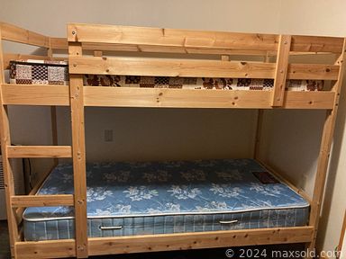 MaxSold Auction: This online charity auction features original signed oil painting, NIB kitchenware, Royal Doulton, furniture such as bunk beds, executive wooden desk, display cabinet, leather chair and antique dining room set, small kitchen appliances, lamps, Lenovo ThinkPad, Hyper Motobike, and much more!