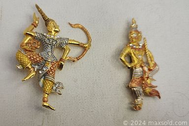 MaxSold Auction: This online auction includes artworks, antique Chinese lamp, Samsung Easy 1300 and other vacuums, Simoniz power washer, lamps, Art Deco projector, vases and other decor, books, kitchenware, small kitchen appliances, Atlas Clock Co. clock, vintage marionette, Ryobi drill and other tools, vintage phones, Nabaiji kickboard,  shoes, accessories, jewelry and many more!