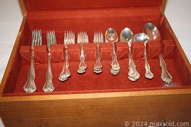 MaxSold Auction: This Charity/Fundraising Online Auction features antique maps, steampunk lamp, comics, vintage Corningware, vintage Bakelite roulette wheel, marionette, sterling silver jewelry, antique kitchenwares, Longaberger baskets, Madame Alexander dolls, antique sewing machine, vintage cameras, felt pennants, stereoviews, Pez dispensers, vintage postcards & books, hand-carved roosters, quilts, antique door knobs, vinyl records, area rug, Halloween costumes and much more!