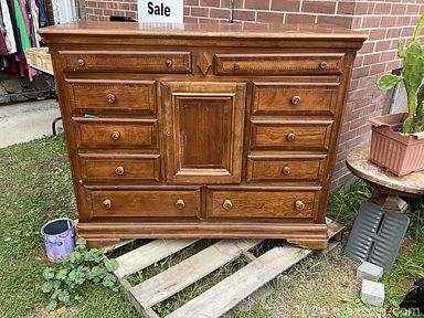 MaxSold Auction: This online auction features an antique Bonnet chest, dresser with mirror, tea wagon, vintage teacups, Cornflower stemware, Daffodil China set, table lamp, antique glass, wooden crate, vintage pottery and much more!