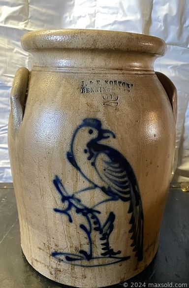 MaxSold Auction: This online auction features antique sterling silver, Spode china, Wedgwood, Limoges, furniture such as antique barrister’s cabinet, empire style bureau, pine table, vintage oak desk and marble top table, framed wall art, stoneware and much more!