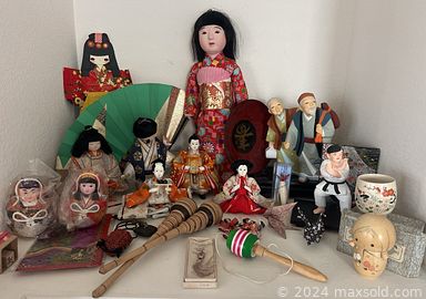 MaxSold Auction: This online auction features Japanese screen & art, Japanese dolls & collectibles, air purifier, sectional sofa, games, leather furniture,  small kitchen appliances, office supplies, costume jewelry, yarn, vintage toys, guitar, ukulele, ping pong table, pet products, baby products, vinyl records, teaching supplies, craft supplies, golf clubs, children’s books, wheelchairs, fishing gear, lawnmower, yard tools, camping gear, BBQ chair, patio furniture, and much, much, more!!!