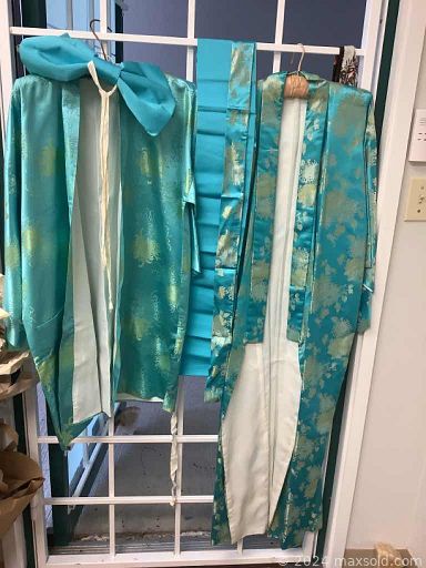 MaxSold Auction: This online auction features various items such as dish sets, decor, flatware, clock, figurines, Royal Doulton, teacups, saucers, candelabras, collector spoons, coffee sets, mirror decor, storage boxes, art glass, vintage jewelry, perfume bottles, ceramics, Wedgewood, Japanese kimonos and much more!