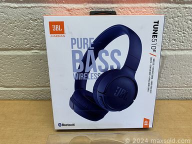 MaxSold Auction: This online auction features Sports Collectibles, Hummels, LPs, Vintage Carnival Glass, Comics, Stamps, Coins, Metal Coin Bank, NIB Hotwheels, Mantel Clock, DVDs, Collector Plates, River Road Collection Buildings, Toys and much more!