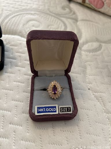 MaxSold Auction: This online auction features office supplies, DVDs, bamboo tables & chairs, desk & chair, printer, decanters, costume jewellery, watches, beauty products, 4-poster bed, vanity, electric fireplace, Toby Jug, small kitchen appliances, proof set coins, banknotes, and much, much, more!!!