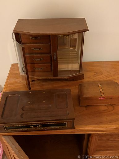 Auction 108018 (1 of 4)