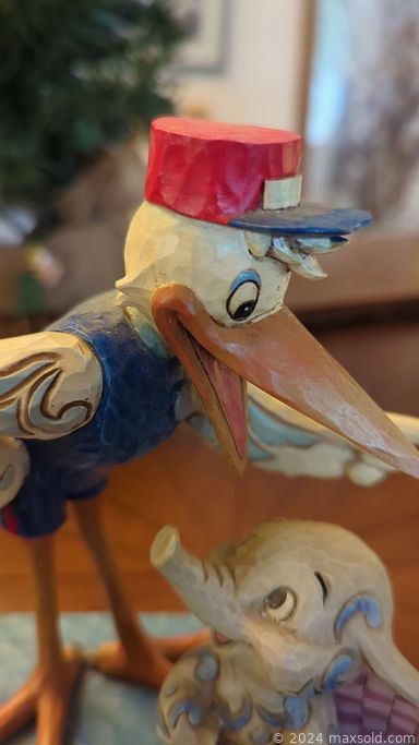 MaxSold Auction: This online auction includes elephant collectibles such as Dumbo, Lenox, Tuskers and home decor,  Thomas Kinkade, furniture such as barrister bookcases, entertainment center, lighted display cabinets, and coffee tables, Christmas decor such as Disney, Jim Shore, nutcrackers and pre-lit trees, Arthur Court aluminum serveware, Disney snowglobes, and much more!