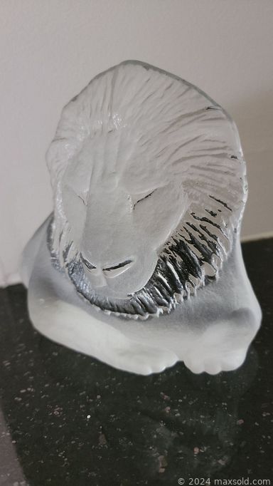 MaxSold Auction: This online auction includes framed wall art, 46” Samsung TV, furniture such as La-Z-Boy recliners, loveseat, glass top coffee table, and server, art glass, vintage crystal, Royal Doulton, linens, kitchenware, small kitchen appliances, power tools, and more!