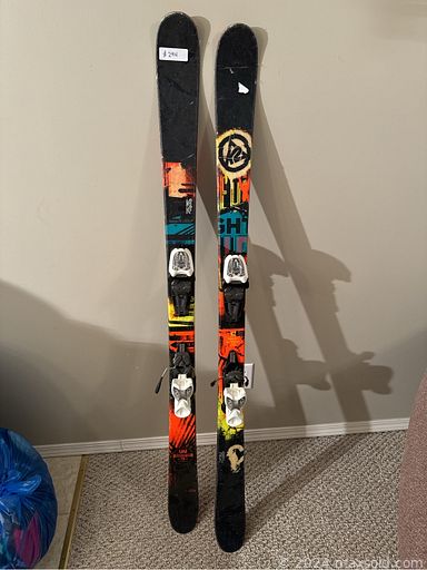 MaxSold Auction: This online auction includes furniture such as tables, metal racks, cabinets, sofa chairs, dresser, bench, nightstands, couch and others, Royal Worcester and other china, kitchenware, small kitchen appliances, lamps, clothing, shoes, jewelry, accessories, mirrors, linens, glassware, decorative plates, coins, clocks, vintage rotary phone, Tic Tac Toe board game, DVDs, electronics, toys, decor, art supplies, Elna sewing machine, rugs, wall art, office supplies, seasonal decor and many more!