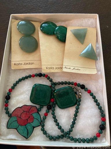 MaxSold Auction: This online auction features treadle sewing machine, vintage armchairs, Royal Doulton figurines, Hummell figurines, Bing & Grondahl collector plates, teacup/saucer sets, Roseville Pottery, LPs, Karla Jordan jewelry, snow globes and much more!