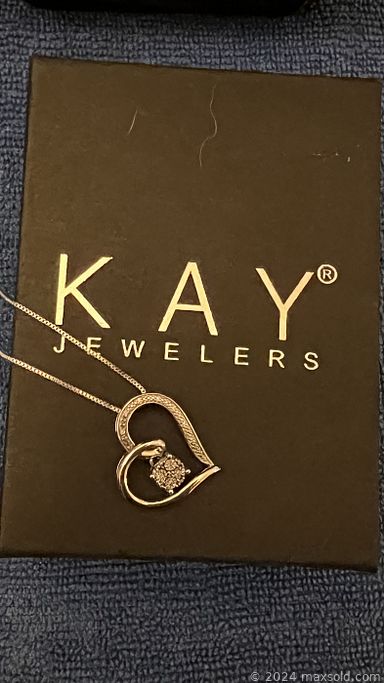 MaxSold Auction: This online auction features furniture such as Fran’s wicker casual dining room set, rocking chair, double dresser, leather-looking futon, folding chairs, stair steps and others, wicker baskets, Chinese silk dress, bags, accessories, jewelry, Thermflo heater, electric items, baseball cards, DVDs, collectible sports magazines, Eiffel Tower jewelry stand, faux plants, canning jars, electric fireplace, Makita lawnmower and much more!