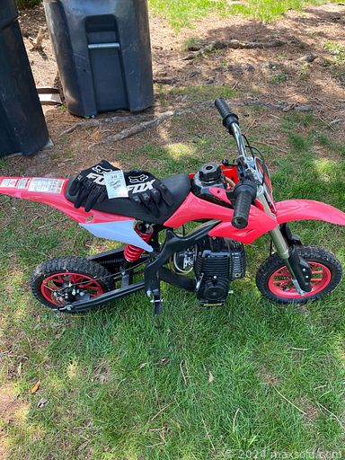 Auction 109111 (1 of 4)