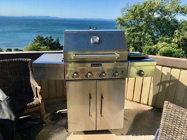 MaxSold Auction: This online auction features BBQ grill, tennis ball machine, glass top entrance table, patio furniture, vinyl records, vintage 30 Day clock, power tools, ceiling fans, collector plates, carboys, hockey memorabilia, art glass, soapstone carvings, pet products, vintage wooden carvings, Asian miniature screen, printer, Monarchy memorabilia, running stroller and much more!