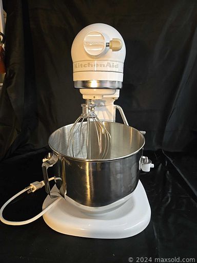 MaxSold Auction: This online auction features small kitchen appliances, outerwear, Robert Bateman print, Bergere chairs, costume jewelry, metal wall sculpture, banknotes, coins, novelty neckties, women’s clothing, DVDs, vinyl records, sports collectibles, and more!n