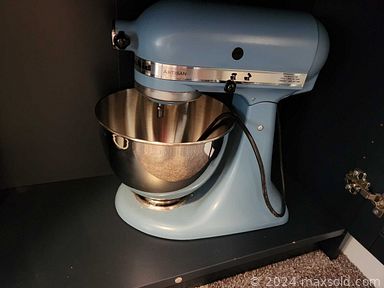 Auction 112990 (2 of 4)