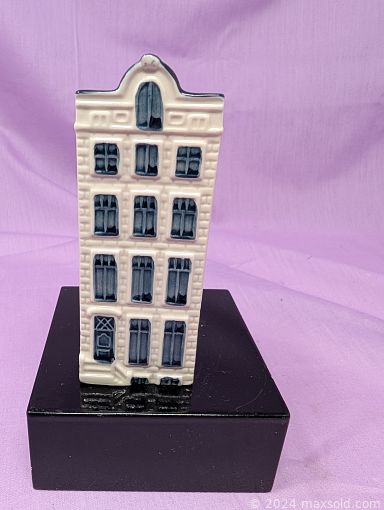 Auction 104394 (3 of 4)
