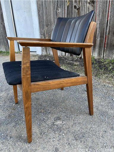 MaxSold Auction: This online auction features various items such as chairs, antique sled, vintage sofa, vintage dishes, log holders, Christmas items, mirrors, century bar, double bed, wall stones, glasses, tables, vintage records, laundry hamper, vintage magazines, cabinets, shelves, wagon wheels, ac unit, vacuum, pillow, wall art, vases, books and much more.