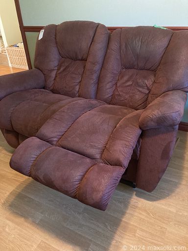 MaxSold Auction: This online auction features Royal Doulton, furniture such as La-Z-Boy recliner, wooden desk, MCM Skovby hutch, dining room table and chairs, lamps, books, HP laptop, Canon printer, DVDs, kitchenware, framed wall art and much more!