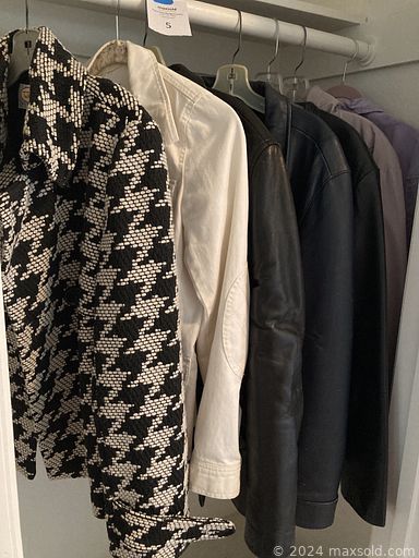 MaxSold Auction: This online auction features Lladro bells, standing jewelry box, trundle bed, sewing machine, TVs, pottery, jewelry, art glass, small kitchen appliances, ladies clothing & shoes, garden pots, heater, golf clubs, vintage couch, exercise equipment, printer, office supplies, craft supplies, desktop computer and much more!