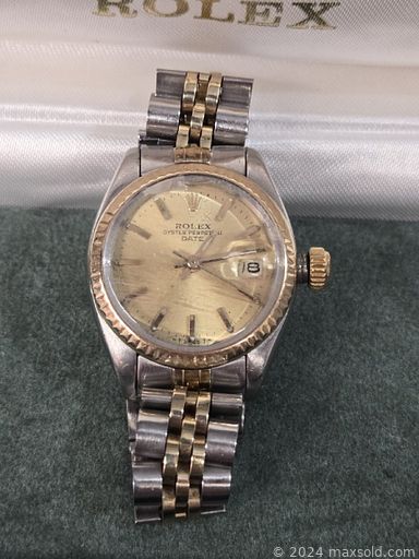 MaxSold Auction: This online auction includes watches, pendants, necklaces, bracelets, rings, jewelry and much more!