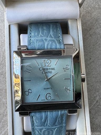 MaxSold Auction: This online auction features DVDs, video games, children’s books, stamps, sports equipment, guitar, pet products, power & hand tools, bikes, men’s & women’s clothing & shoes, Superman collectibles, Pokemon, craft kits, comics, POP!, art glass, sports apparel, action heroes, watches, costume jewellery, dragon & skull collections, and much, much, more!!!