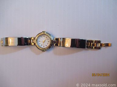 MaxSold Auction: This online auction includes vintage Navajo jewelry, rhodochrosite pendants, sterling silver necklaces, signed brooches, MMA brooches, sterling silver rings, watches, artisan earrings and more!