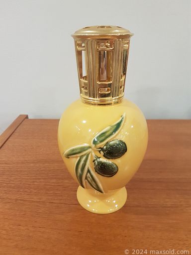 Auction 107927 (2 of 4)