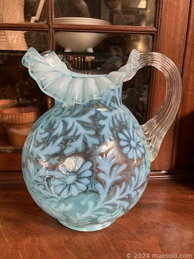 MaxSold Auction: This online auction features art glass, Toby mugs, vintage rubbing, vintage Chinese embroidery art, art pottery, vintage Brentleighware bowls, vintage Pyrex, vintage sewing patterns, women’s shoes and much more!