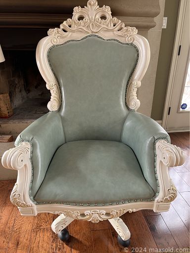 MaxSold Auction: This online auction features rooster collection, cast iron pot holder, pet products, TVs, area rugs, stereo components, small kitchen appliances, antique smoker’s table, antique wine keg, leather chairs, Asian carved table, dehumidifier, toilets, free standing tub, ceiling fans, pressure washer, desks, camping gear, suit of armour, washer, dryer, power tools, drone, puzzles, wine making supplies, air compressor, yard tools, garden art, garden pots, solar lanterns, patio furniture, BBQ grill, and much, much, more!!!