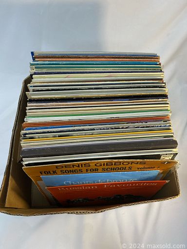 MaxSold Auction: This Charity/Fundraising Online Auction features musical jewelry box, The Beatle\'s ultimate collector\'s edition, Canada\'s centennial collection, antique kitchen utensils, ceramic garden pots, costume jewelry, vinyl records, binoculars, DVDs and much more!