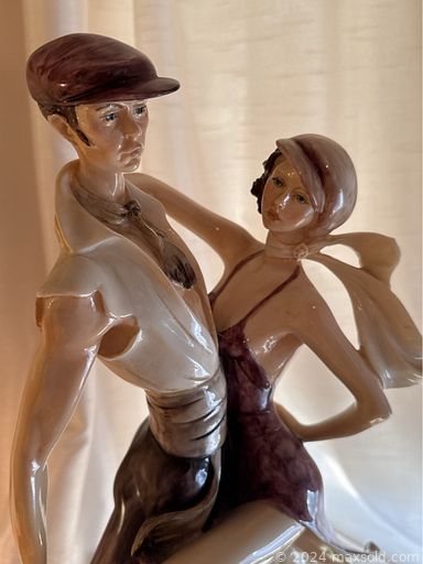 MaxSold Auction: This online auction features vintage jewelry, vintage hair accessories, vintage charms, vintage watches, silver jewelry, jewelry display & storage, outerwear, vintage perfume, vintage designer clothes, women’s shoes, vintage leather purses, and much, much, more!!!n