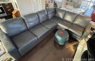 MaxSold Auction: This online auction features desk, guitar, amp, Carnival mask, Coca-Cola collectible, floor & table lamps, leather couch, golf clubs, small kitchen appliances, doll house accessories, puzzles, bird cage, DVDs, vinyl records, binoculars, vintage bedroom furniture, cookbooks and much more!