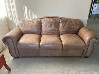 MaxSold Auction: This online auction includes furniture such as a leather sofa, display cabinets, bench, sofa, sideboard, bedframes, dressers and others, mirror, small kitchen appliances, floor lamps, vacuums, books and more!