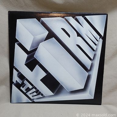 MaxSold Auction: This online auction features Beatles trading cards, vinyl records from Led Zeppelin, Elton John, Patsy Cline, Black Sabbath, Trooper, Pink Floyd, Alice Cooper, Kiss and others, CDs, Rolling Stones magazines, books, cassettes, posters and much more!