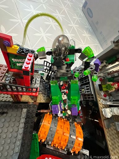 Auction 105661 (3 of 4)