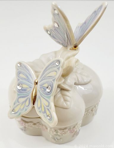 MaxSold Auction: This online auction features Simpson\' Potters dinner set, Royal Albert - Paragon - Queen Anne -Tea Cup/Saucer, cream and sugar, serving plates, Royal Doulton fine bone china, pressed glass goblets, vintage record albums, glass pitcher, glassware, nesting dolls, vintage costume jewelry, hair accessory, coffee press, vintage Noritake serving pieces, vintage linens, glass pitcher, dinner napkins, vintage collectible souvenir plates, limited edition prints, crystal ware, ice bucket, collectible souvenir linens and much more.