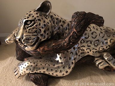 MaxSold Auction: This online auction features area rugs, desktop computer & accessories, printer, projectors, vinyl records, international dolls, Dept 56 Halloween village, Hitchcock chairs, Turkish chandelier, small kitchen appliances, pet products, art glass, stained glass panels, Mayan sculpture, art pottery, and much, much, more!!!