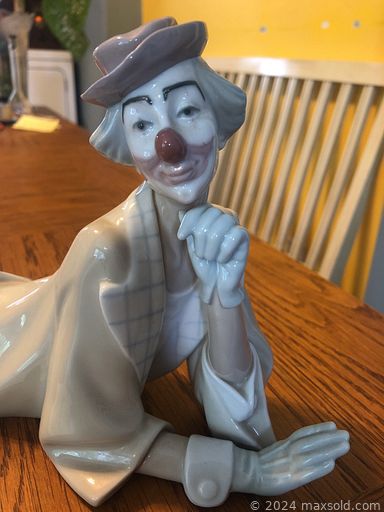 MaxSold Auction: This online auction features art pottery, vintage Belleek, teacup/saucer sets, stand assist recliner, coins, Lenox spice village, jewelry, watches, The Carolers dolls, vintage books, Kitchen Aid mixer, Royal Daulton figurines, teacup/saucer sets, Hummels, Malcolm Moran sculptures, puzzles, board games, small kitchen appliances, crystal vase,  power tools, heater, Dept 56 snow village, TVs and much more!