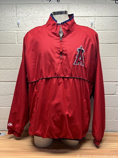 MaxSold Auction: This online auction features game jerseys, sports hoodies, women’s & youth sports apparel, polos, zip-up fleece, and much more!!