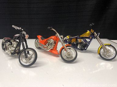 MaxSold Auction: This online auction features video game consoles & games, Apple MacBook Air, Holiday Barbies, Marvel stickers, West Coast Choppers models, 1/24 die-cast vehicles, comics, silver necklaces, Swarovski elements, watches, coins, teacup/saucer sets, 3D printer, mirrors and much more!