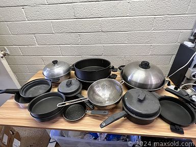 MaxSold Auction: This online auction includes a Wrigley’s jukebox display, torso mannequin, shelving units, cabinets, drawers, folding bedside rail, Lenox figures, Gund and other plush toys, Aquaman, Lex Luthor and other toy figures, tabletop hockey, shuffleboard, clothing, accessories, hair extensions, youth golf set, Halloween fogging cauldron, Bissell Little Green cleaner, snowglobes and other seasonal decor, P Touch label maker and much more!