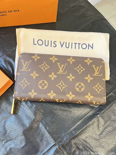 Auction 113584 (2 of 4)