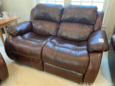 MaxSold Auction: This online auction features 52” Sharp TV, Limoges, Wedgwood, Swarovski, Vera Bradley, Annalee figures, grandfather clock, antique books, furniture such as wooden dining table, wingback chairs, hutch, nesting tables, reclining loveseat and chest of drawers, area rugs, costume jewelry, glassware, CDs, DVDs, home decor, lamps, small kitchen appliances, handbags, office supplies and much more!