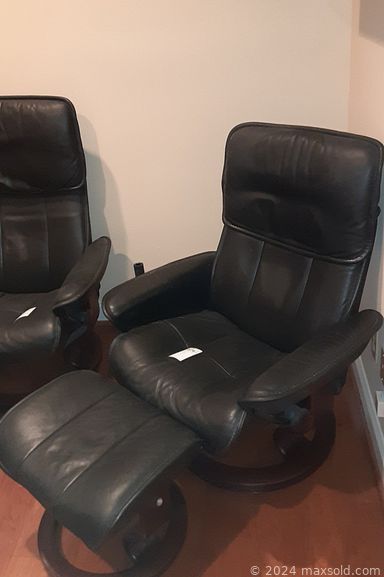 MaxSold Auction: This online auction features  Waterford crystal, furniture such as leather sofas, side tables, bar cart and wooden dining table, framed wall art, stereo receivers, computer accessories, CDs, DVDs, vintage books, home decor, small kitchen appliances, power tools, area rugs, lamps and much more!