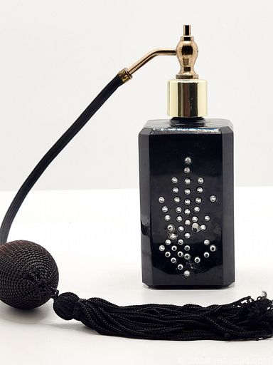 MaxSold Auction: This online auction features stretched canvas art, Tiffany style lamp, NIB vanity fixtures, electric fireplace, collectible perfume bottles, vintage sleepwear, Bavaria china, vintage glass ornaments, teacup/saucer sets, new beauty products, fitness gear, clocks, evening bags, art glass, carnival glass, tea sets, lustreware, porcelain head dolls, storage bins and much more!