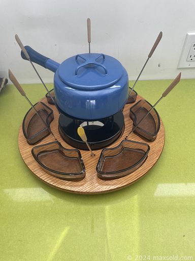 MaxSold Auction: This online auction features Limoges, art glass, furniture such as MCM kitchen table, bamboo loveseat, coffee tables, and bar stools, vintage lighting, MCM kitchenware, vintage toys, home decor, LP albums, barware, sewing supplies and much more!