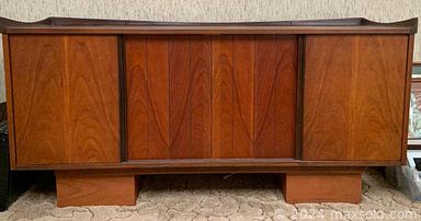 MaxSold Auction: This online auction features vintage sewing machine, copper moulds, MCM furniture, exercise equipment, costume jewelry, cedar chest, art glass, framed wall art, floor & table lamps, small kitchen appliances, vintage cookie jar, pet products, sports equipment, crystal stemware, salt & pepper shakers, garden tools & pots, antique pump organ, patio furniture, antique vanity sets, and much more!