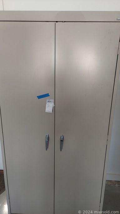 MaxSold Auction: This online auction features: Glassware Corning Ware, Bakeware, Pots Utensils, Cabinet And Tray, Bookshelf And Sharpener, Vacuum, Bookshelves, Toshiba Television and much more!